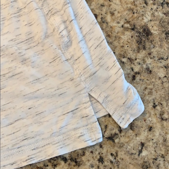 White heathered flutter sleeves tshirt - Picture 5 of 6